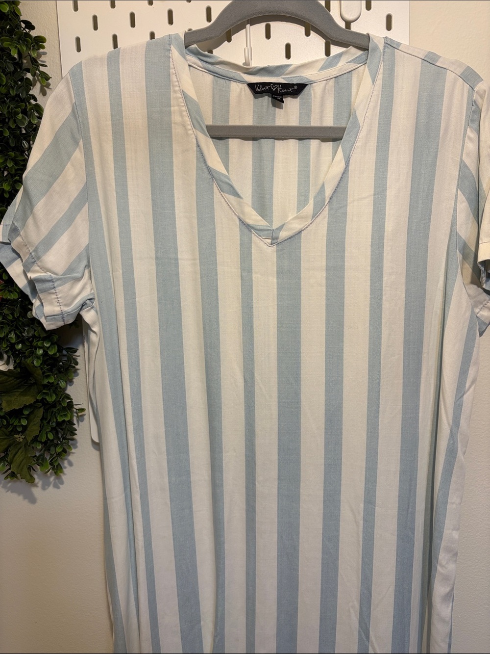 Dress Subcategory Identification - Picture 2 of 3